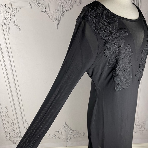 Elegant Illusion Black Floral Embroidered Lace Curve Long Sleeves Cocktail Dress - Picture 6 of 7